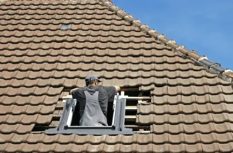 Pose de velux - La Bastide-Clairence